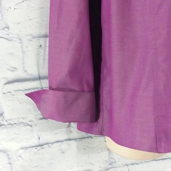 🔵BOGO FREE🔵 Liz Claiborne Top Button Down Purple Long Sleeve Sz 12P - Picture 3 of 5